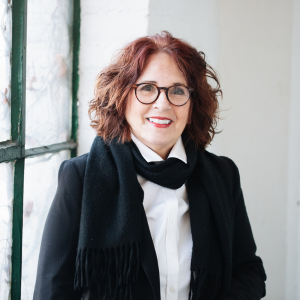 Kim Holmberg Headshot